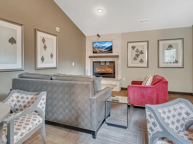 Monticello Crossings — Photo 11