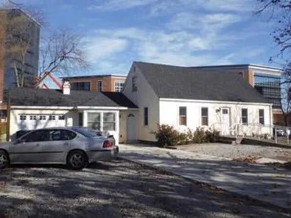 2004 W Euclid Ave, Muncie, IN 47304