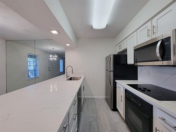 2nd image of 8945 Gaylord Dr APT 218