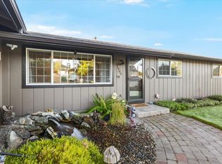 1405 NE A St, Grants Pass, OR 97526