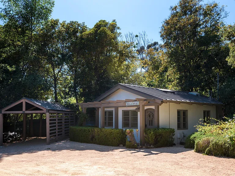 696 Ladera Ln — Photo 15
