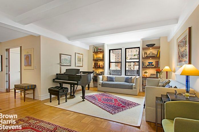 1st image of 18 W 70th St APT 7A