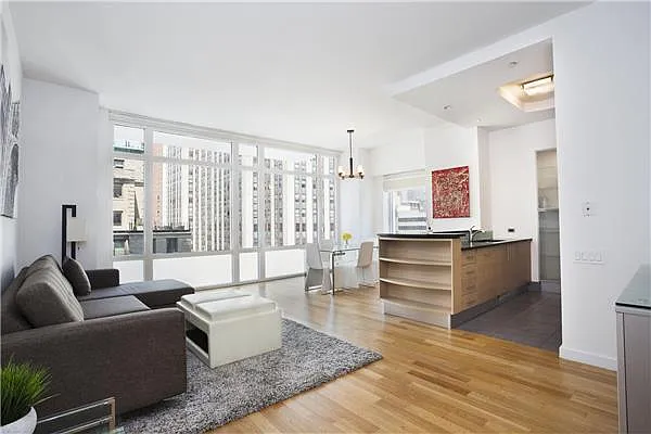 Sold by (Legacy) Elegran | media 8