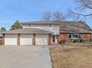 22552 James Dr, Council Bluffs, IA 51503