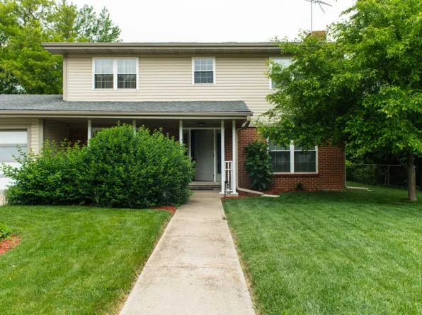 1827 Hebron Ave, Zion, IL 60099