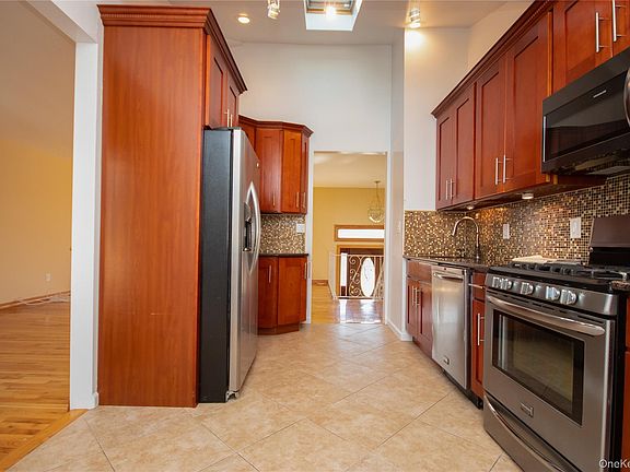 4th image of 3039 Clubhouse Road