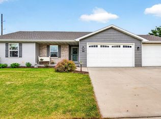 503 Rusch Dr, Combined Locks, WI 54113