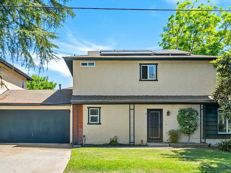 1516 Encino Ave #B — Photo 2