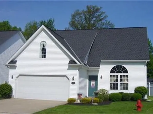 702 Jonquil Ln #61, Madison, OH 44057