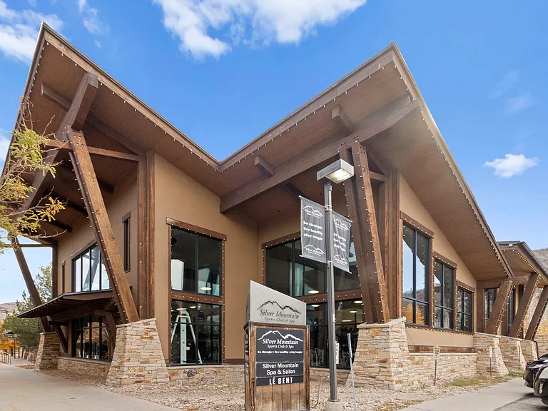 Spa & Salon