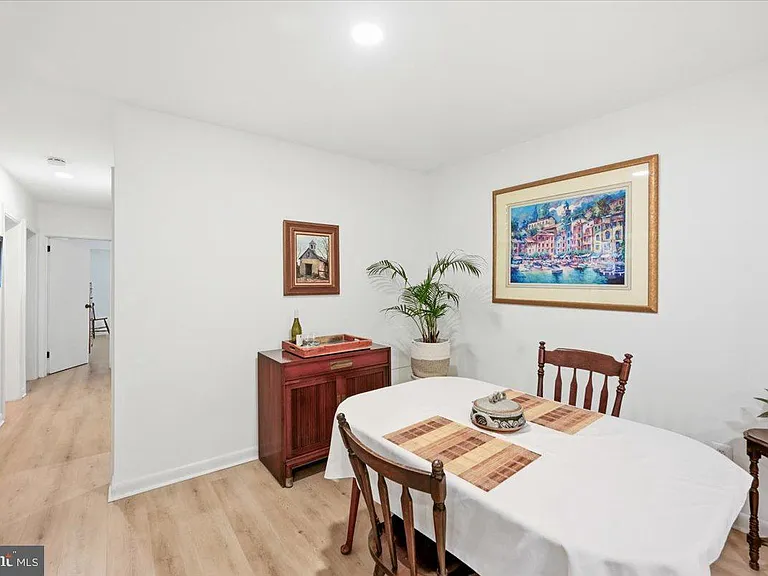 55 Skyhill Rd #101 — Photo 13