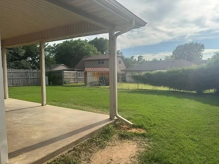 1450 Sunrise Dr — Photo 8