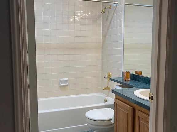 4th image of 14307 SE 42nd Ln