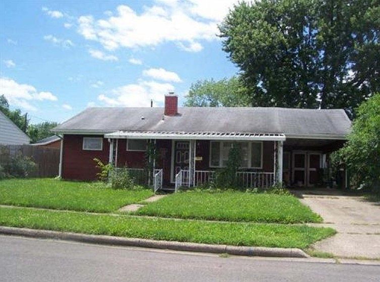 1st image of 35 Rockland Dr