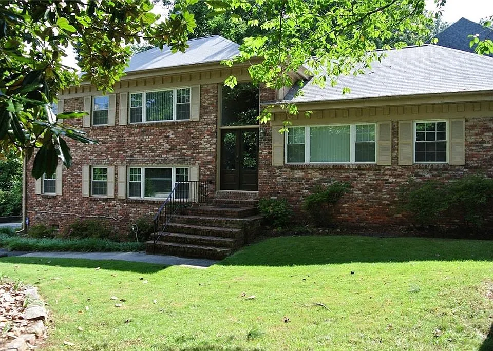 1299 Cumberland Rd NE