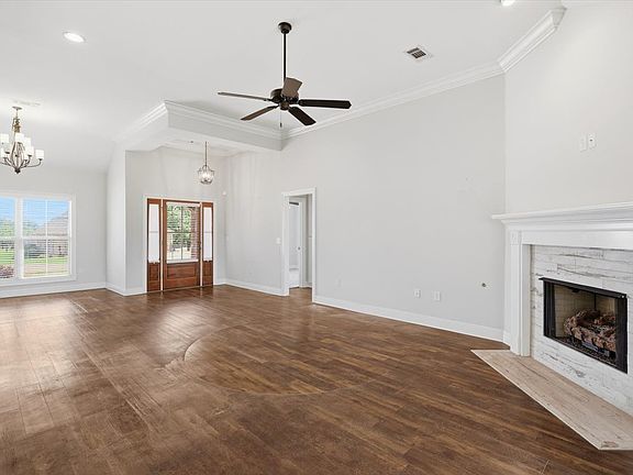 4th image of 502 Westfield Dr