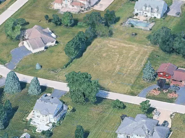 26208 S Victoria Ln, Crete, IL 60417