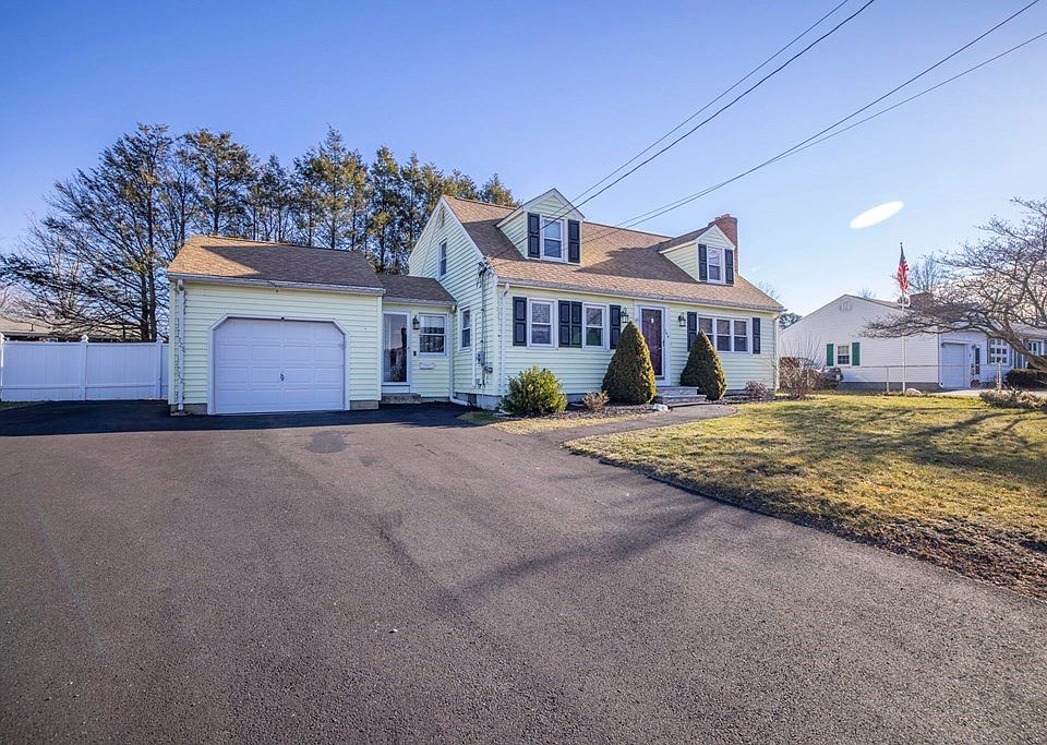108 Williams St, Taunton, MA 02780 Zillow