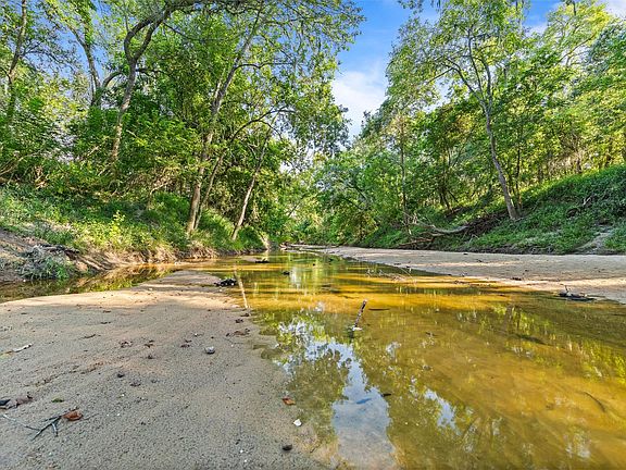 2nd image of 7462 County Road 284