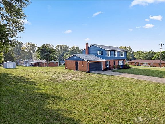 2nd image of 8124 Westlawn Dr