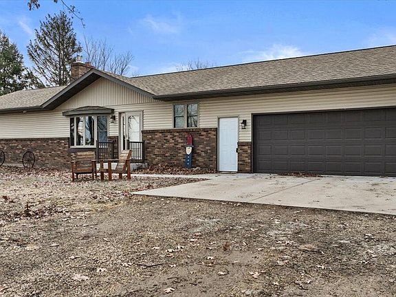 2nd image of W997 Hammes Rd