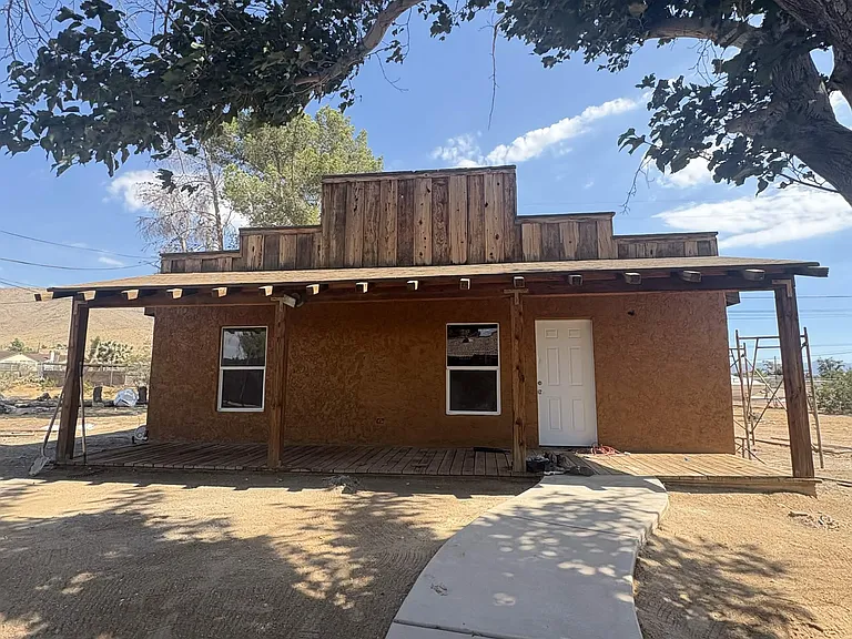 9473 Juniper St — Photo 1