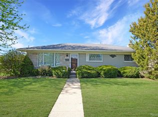 13017 Winona Dr, Sterling Heights, MI 48312
