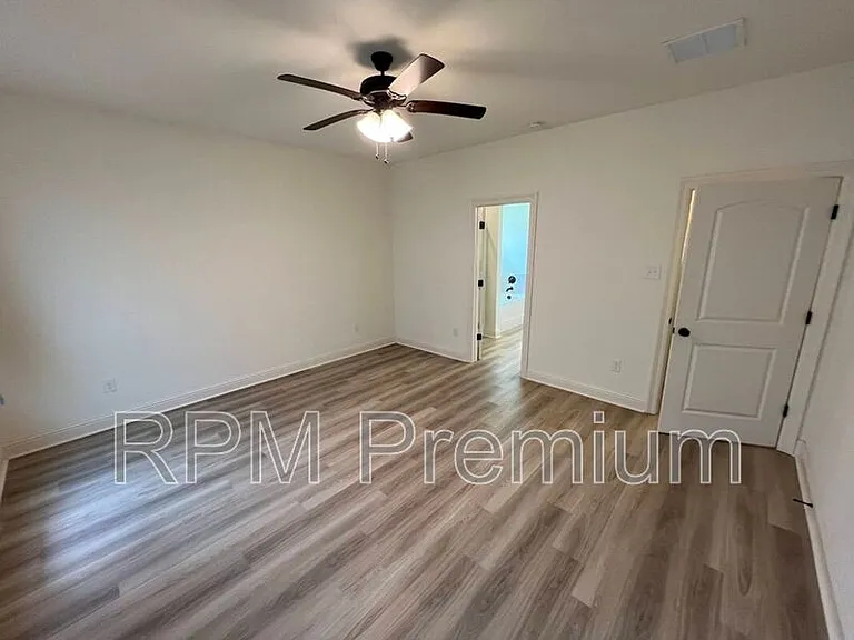 7108 Kenilworth Crossing Ave — Photo 14