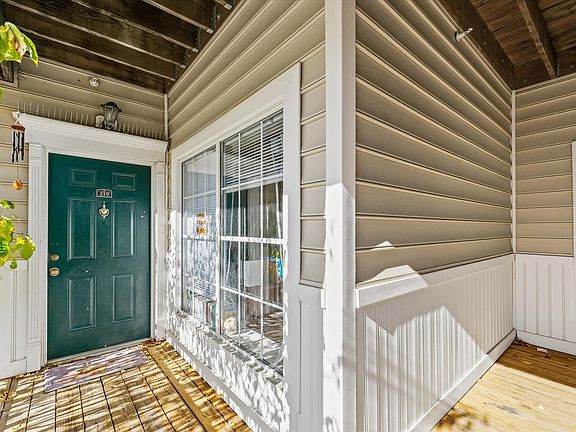 4th image of 1905 N Lincoln Ave APT 219