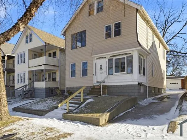 3247 W 121st St, Cleveland, OH 44111