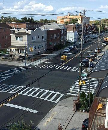 5th image of 179 27th Ave