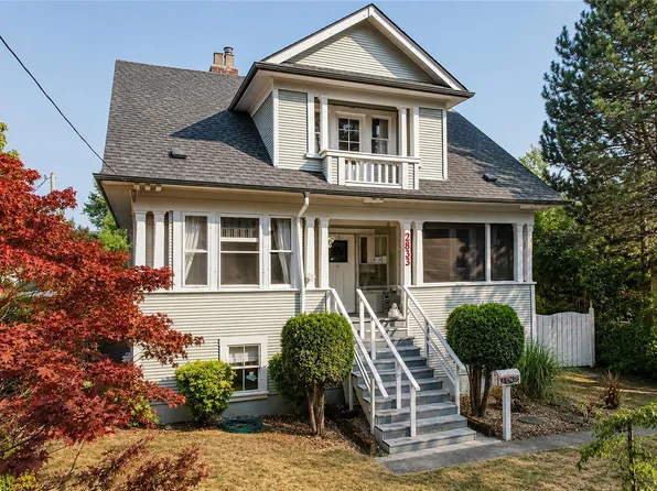 2833 Colquitz Ave, Saanich, BC V9A 2L9
