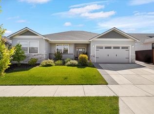 2668 Farmington Ave, Medford, OR 97504