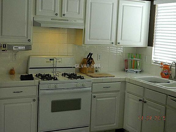 2nd image of 3613 Shanagolden St