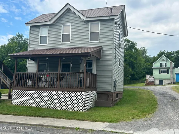 39 West Street, Whitehall, NY 12887