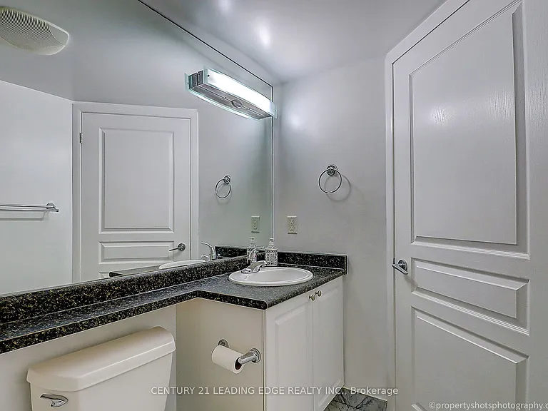 18 Yonge St #1305 — Photo 18