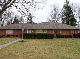 2501 Oakmont Dr, Findlay, OH 45840