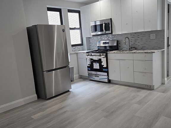 2nd image of 610 W 196th St #1