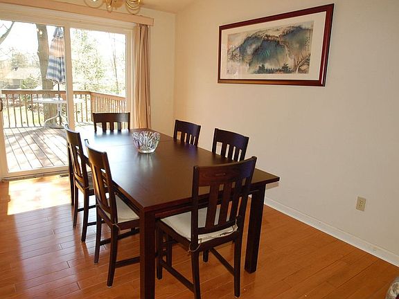 Dining Room - hardwood floor, sliding door to deck