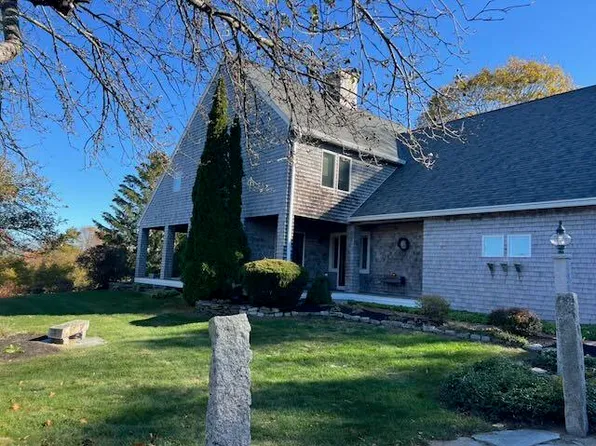 35 Deans Way, Cumberland, ME 04110