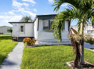 290 Blossom Ln NE, Palm Bay, FL 32907