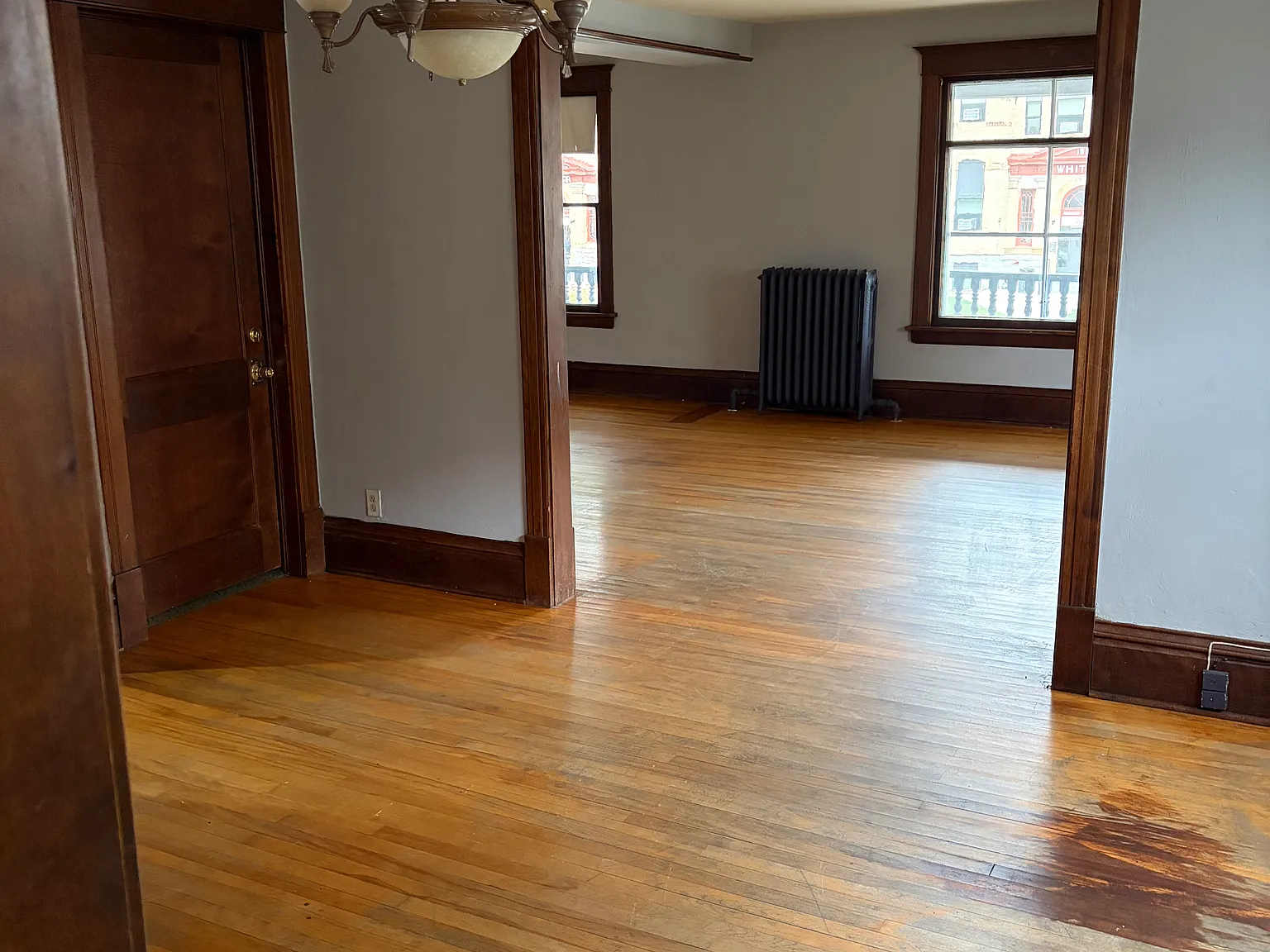 2 bed, 1200 sqft, $1,550 — Photo 2