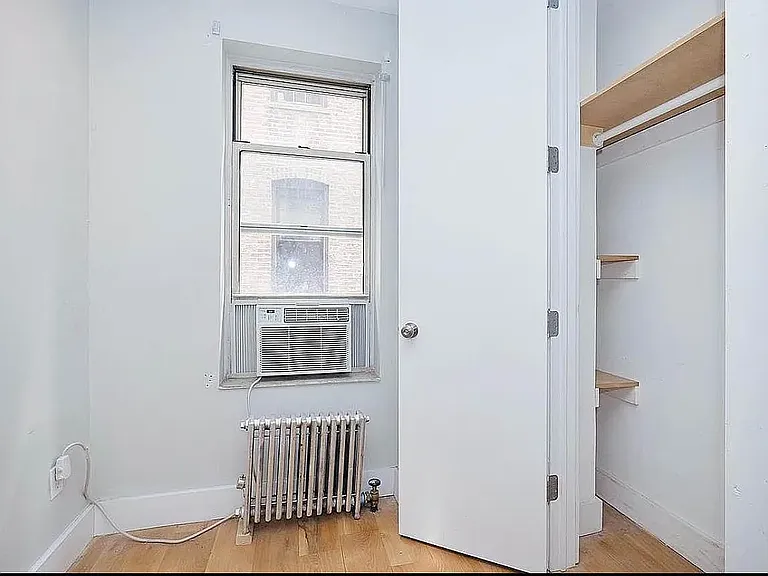 3155 Broadway #5 — Photo 5