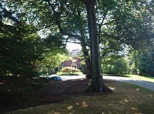 35 Walnut Pl, Brookline, MA 02445