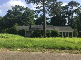 308 Alpine St, Chickasaw, AL 36611