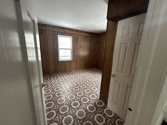 5th image of 229 E Avondale Ave