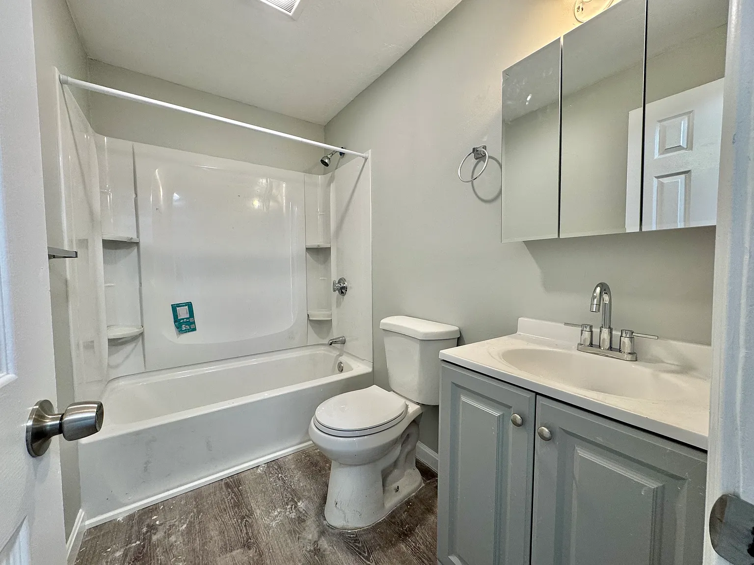 2 bed, $2,100 — Photo 3