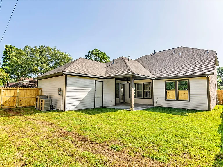 18219 Polo Meadow Dr — Photo 40