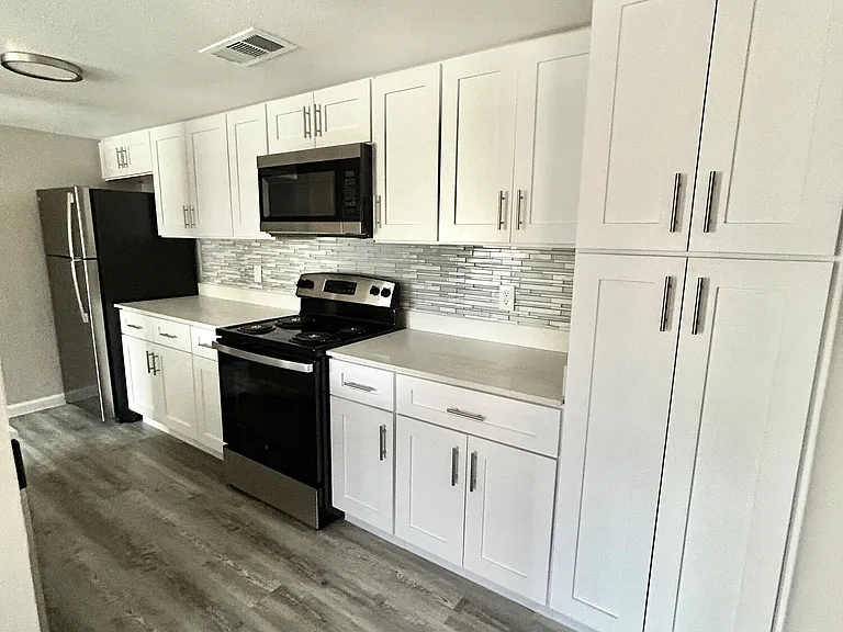 Athena Garden Apartments — Photo 50