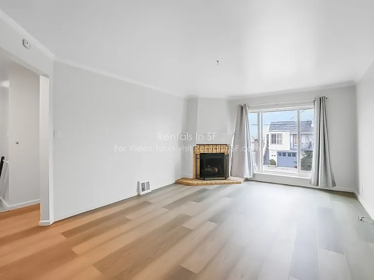 1714 44th Ave — Photo 7